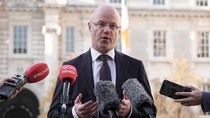 Stephen Donnelly says he is ‘halfway’ through fixing health Stephen Donnelly says he is ‘halfway’ through fixing health