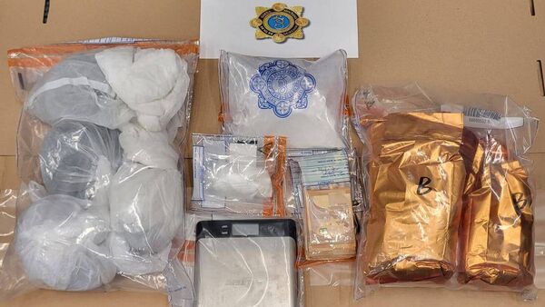 Gardaí seize suspected pipe bombs and drugs 