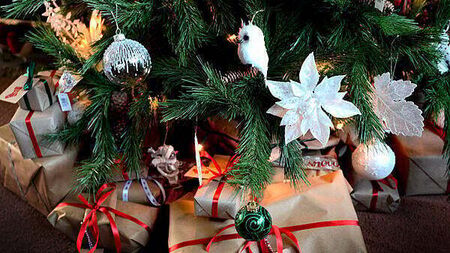 People urged to include a gift receipt with their Christmas presents to avoid awkwardness