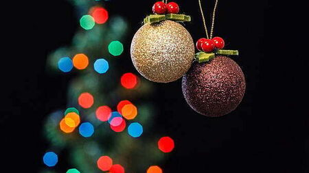 Poll: When should you take down your Christmas decorations?