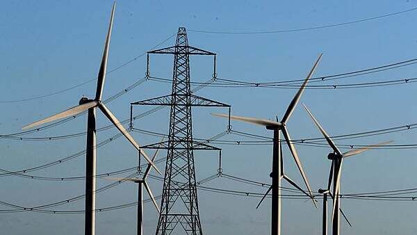 Share of electricity supplied by wind in Ireland fell in 2024 due to grid constraints