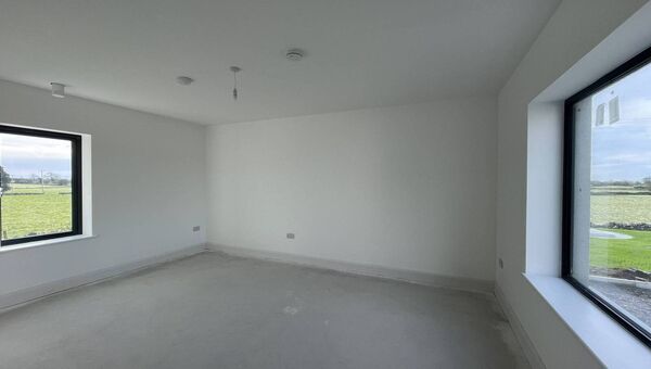 The property has sweeping views of the surrounding countryside. The property has sweeping views of the surrounding countryside.