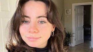 Tributes paid to Irish woman Eve McCarthy (21) who died in rock climbing area in Spain Tributes paid to Irish woman Eve McCarthy (21) who died in rock climbing area in Spain