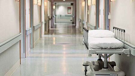 Trolley Watch: 672 people waiting for beds in Irish hospitals