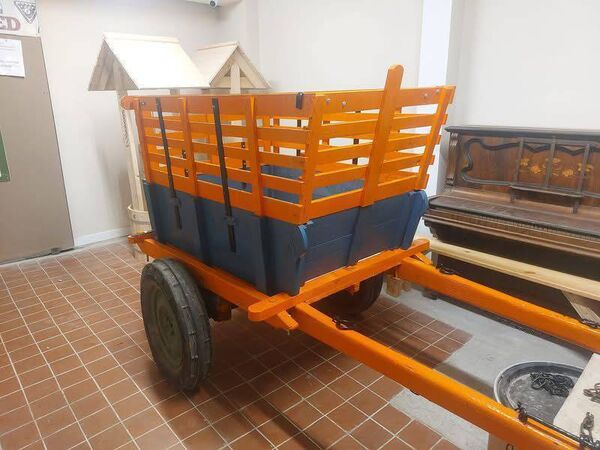 Ballaghaderreen Men's Shed members have just completed their latest project, the restoration of this cart. Ballaghaderreen Men's Shed members have just completed their latest project, the restoration of this cart.