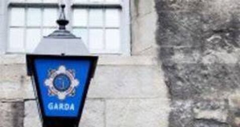 Four men arrested following robbery of retail premises 