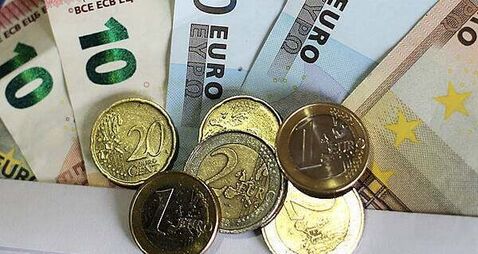 Over one in four adults saving more than a tenth of their income