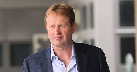 Prisons should not be ‘clogged up’ with non-violent offenders, minister says Prisons should not be ‘clogged up’ with non-violent offenders, minister says