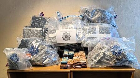 Gardaí seize €1m worth of drugs and cash in Tallaght