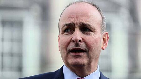 Opposition leaders ask to meet Taoiseach and Tánaiste over Dáil row