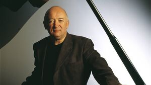 Internationally acclaimed pianist in concert Internationally acclaimed pianist in concert