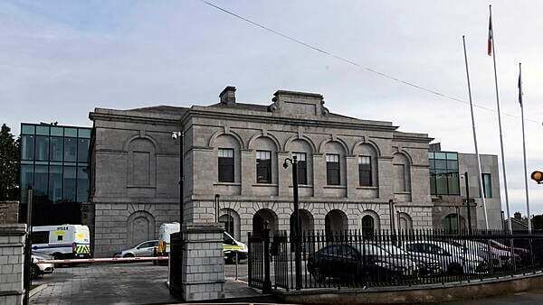 Man (30) attacked sex worker and threatened to cut her neck while demanding refund