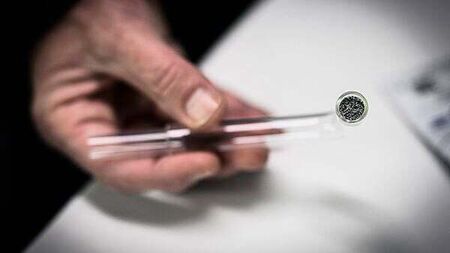 Mother smoked crack at home while her three year old was present