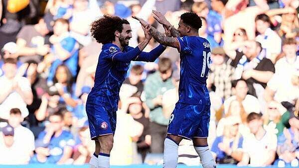 Marc Cucurella thunderbolt proves enough as Chelsea defeat lowly Leicester