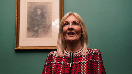 Ceann Comhairle Verona Murphy faces confidence motion