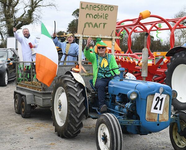 Gordon Farrell, Gerard Kenny and Ray Dolan with their mobile mart at the Lanesboro/Ballyleague St. Patrick’s Day Parade. Pic: Gerard O’Loughlin
