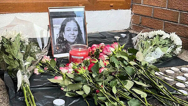 Man accused of murdering his wife claims he accidentally cut her throat