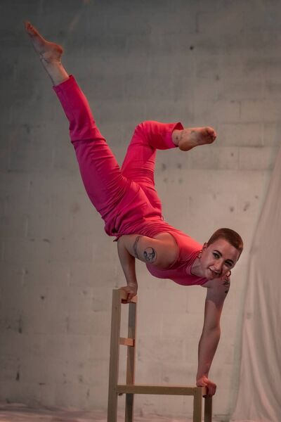 Enjoy pop up performances of chair acrobatics, hula hooping and stilt walkers from some of Ireland’s leading circus performers as they show off their acrobatics and aerial skills in Castlerea on Saturday, April 19th. 