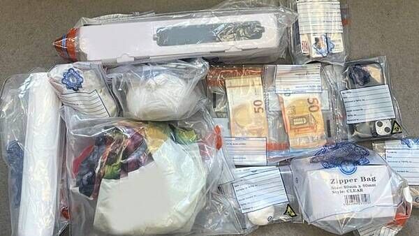 Man (30s) arrested after gardaí seize heroin and cocaine worth almost €150,000