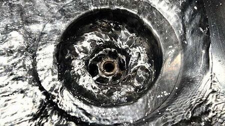 Nearly 1,000 people complained to Irish Water that water in their homes made them sick