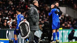 Ruud van Nistelrooy salutes Leicester’s ‘best player ever’ Jamie Vardy