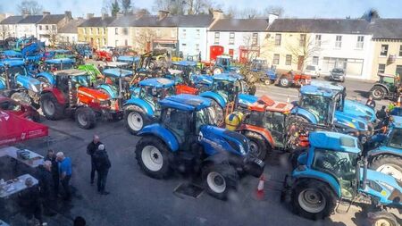 Memorial tractor and vintage run in Strokestown raises €26,600 for two charities