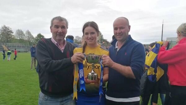 Charlotte Blackweir pictured with her father Alan (on right) and her grandfather Henry (on left), after Roscommon’s recent All-Ireland winning camogie success. Charlotte Blackweir pictured with her father Alan (on right) and her grandfather Henry (on left), after Roscommon’s recent All-Ireland winning camogie success.