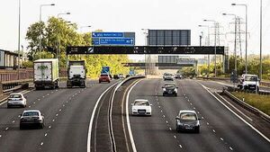 Man arrested over ‘hazardous’ driving in stolen Dublin car on busy motorway