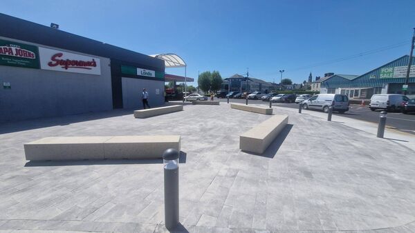 The new outdoor seating is part of a major redevelopment of the area around Caseys in Roscommon Town.