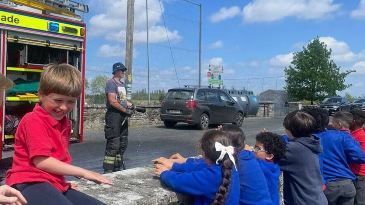 Gorthaganny National School pays tribute to local fire crews
