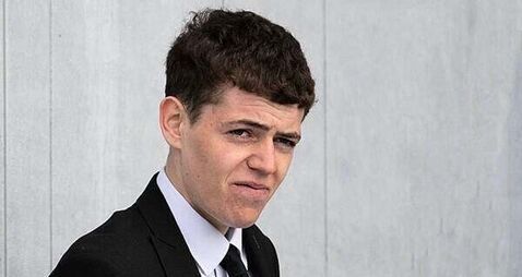 Judge issues warrant for 'in hiding' jockey after he fails to do community service for drugs charge