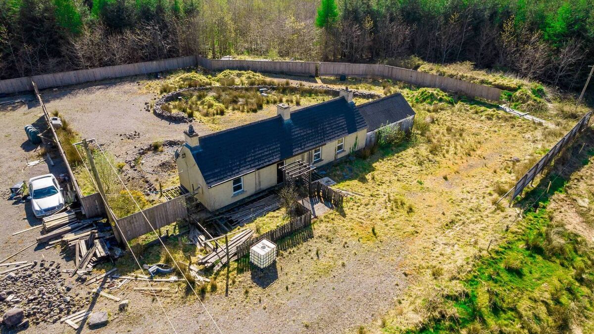Charming renovation opportunity on 1.18 acres in County Roscommon