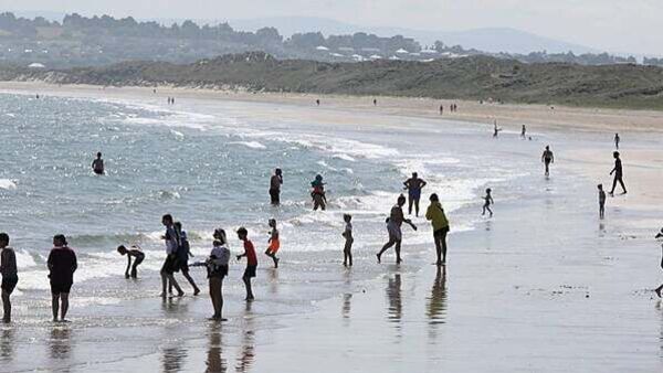 Irish heatwave: Temperatures could hit 29 degrees today amid 'extreme' risk of fires
