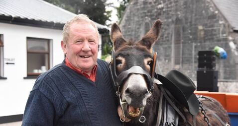 Pic of the Day: All smiles at family fun day! 