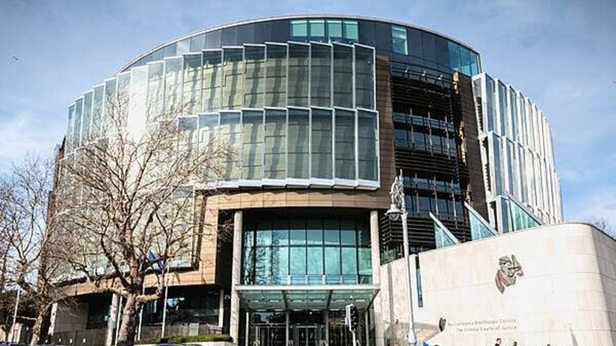 Man (34) pleads guilty over links to importing explosives, guns and ammo