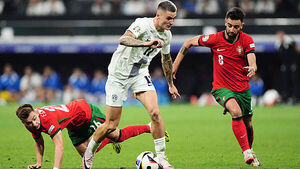 Leipzig’s Benjamin Sesko understood to favour Man Utd switch ahead of Newcastle Leipzig’s Benjamin Sesko understood to favour Man Utd switch ahead of Newcastle