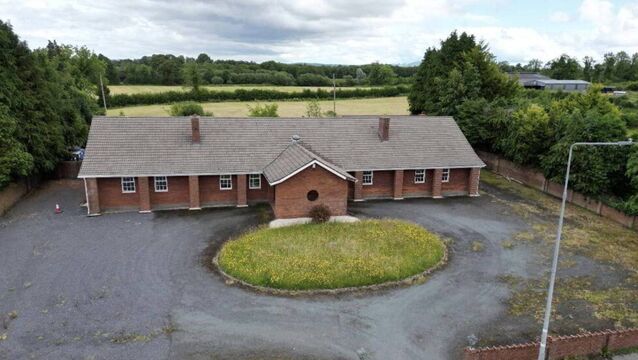 <p>New to the market is the former River Shannon Lodge Bed and Breakfast at Roosky.</p>