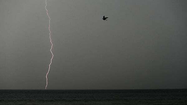 Met Éireann issues thunderstorm warning for three counties as temperatures rise