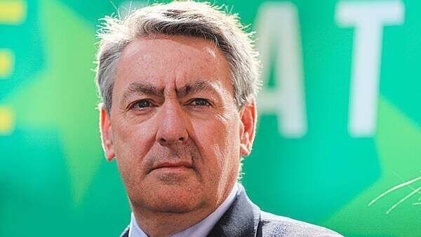 Billy Kelleher calls for 'urgent' Fianna Fáil meeting over presidential election