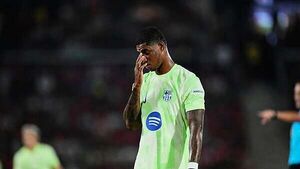 Marcus Rashford’s full debut lasts 45 minutes as Barcelona snatch comeback win Marcus Rashford’s full debut lasts 45 minutes as Barcelona snatch comeback win