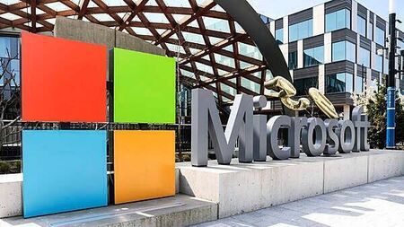 Microsoft reporting widespread issue with Outlook