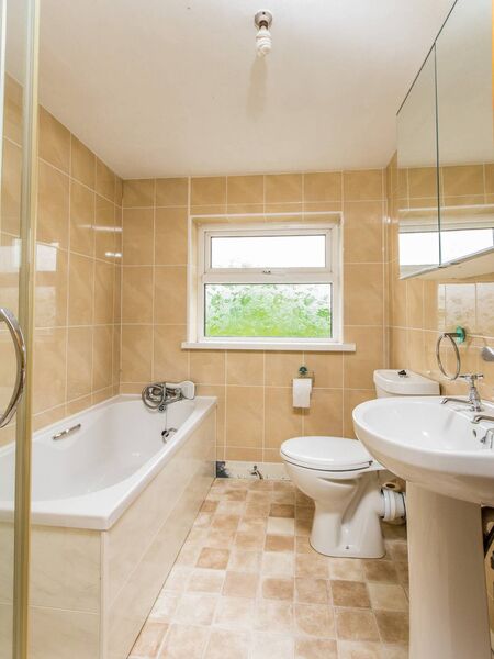 The property has a well-sized family bathroom. The property has a well-sized family bathroom.
