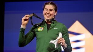 <p>Castlerea's Aoife O'Rourke celebrates with her gold medal in the women's 75kg during the World Boxing Championships 2025 at M&amp;S Bank Arena in Liverpool. Pic: Ben McShane/Sportsfile</p>