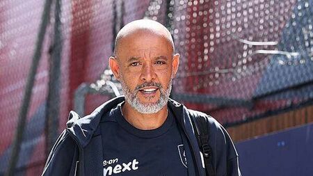 West Ham appoint Espirito Santo as manager after sacking Potter