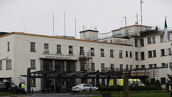 Hospital overcrowding: 510 people waiting for beds in Irish hospitals