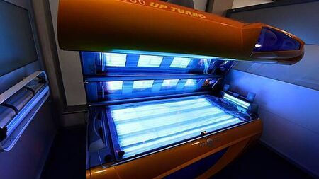 Companies call for regulation of sunbeds