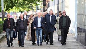 Vintners' sharply criticise delay in VAT cut on food services