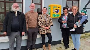 Town Team installs three defibrillators in Ballaghaderreen Town Team installs three defibrillators in Ballaghaderreen