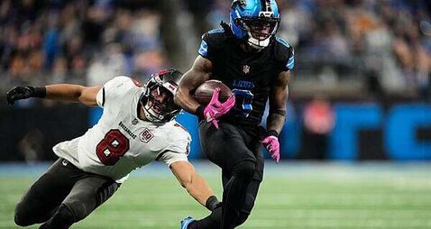 Jahmyr Gibbs runs for two touchdowns as Detroit Lions beat Tampa Bay Buccaneers