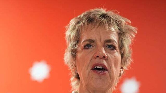 Families making ‘impossible choice’ between heating and eating, Dáil told